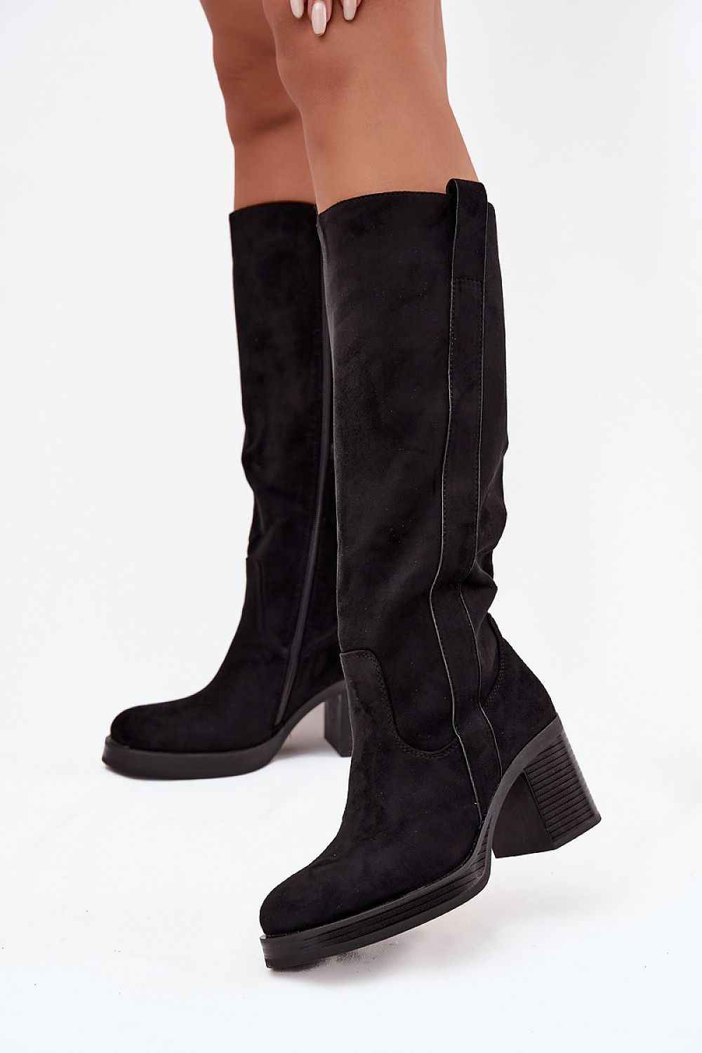 Heel boots model 220224